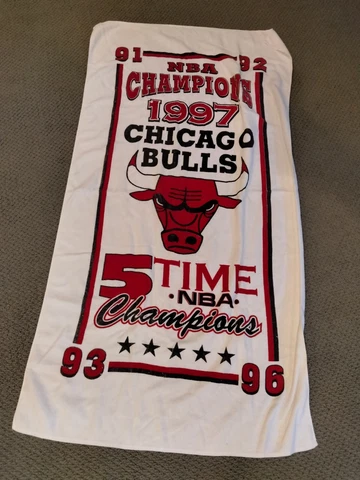 New Vintage 90s Chicago Bulls beach towel 1997 Championship 5 Time white red NBA Cover