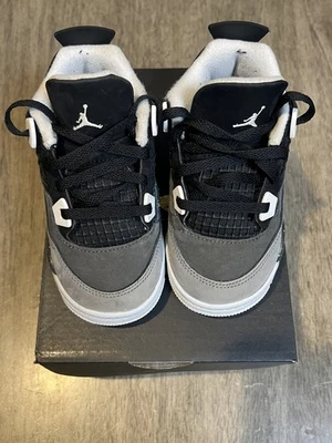 Air Jordan 4 Retro Fear BlacK/White/Cool Grey/Pure Platinum Sneakers Size 9C  - Image 1 of 4