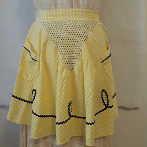 Vintage Half Apron Yellow Gingham Hand Smocked Black Trim Pockets Retro Country - Picture 1 of 6