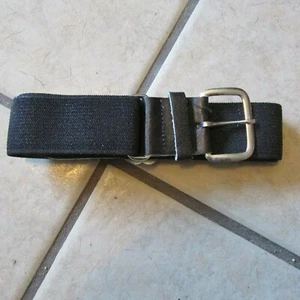US Pro World verstellbarer Fußballgürtel - 1 1/2" breit - schwarz (B 47) - Bild 1 von 3