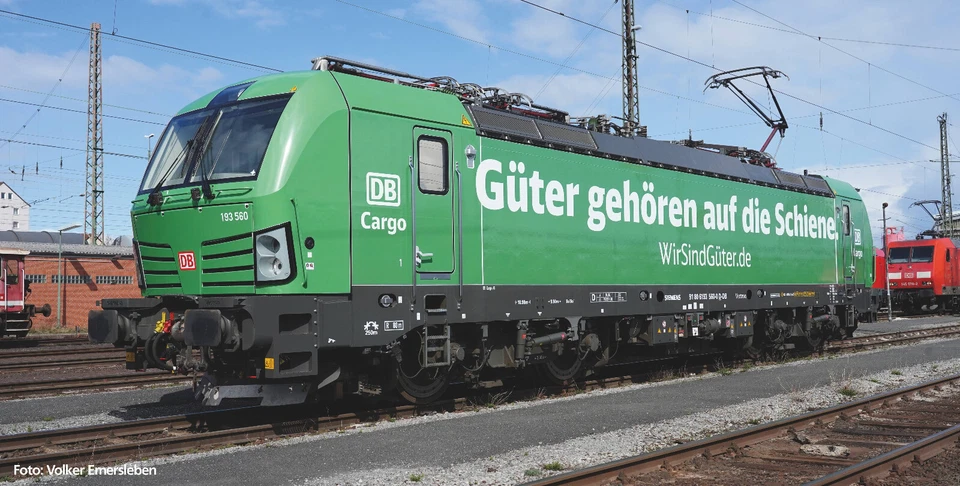 Piko Spur H0 21600 E-Lok Vectron BR 193 der DB AG  Güter gehören auf die Schiene - Bild 1 von 1