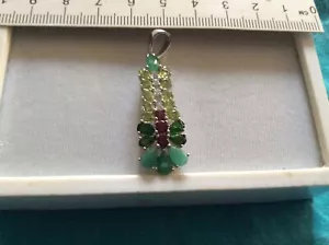 PENDENTE IN ARGENTO PLACCATO IN ORO CON RUBINI E SMERALDI - Imagen 1 de 2