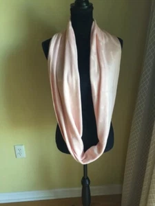 Calvin Klein Logo infinity loop /scarf /wrap Blush acrylic/rayon 1 SZ NWT $68 - Picture 1 of 12