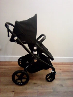  Cochecito Bugaboo Lynx negro/hermoso estado con moisés Foto 1 de 2