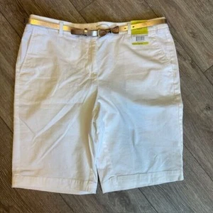 NWT Juniper + Lime Women's Bermuda Shorts Size 10 Snow White 10" Inseam - Picture 1 of 5