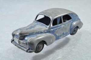BG732 Dinky Toys France #24R Peugeot 203 - épave E/- - Imagen 1 de 3
