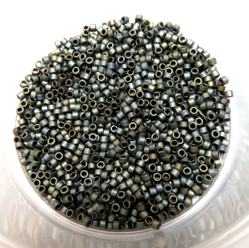 11/0 DELICA ~ GRIS PLATA METÁLICO MATE ~ DB 307 ~ 7 gramos ~ CUENTAS SEMILLAS DE VIDRIO Foto 1 de 1