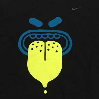 Nike Youth Boys' Graphic T-Shirt, Short Sleeve Crew Neck, Everyday Tee, Medium - Изображение 1 из 4