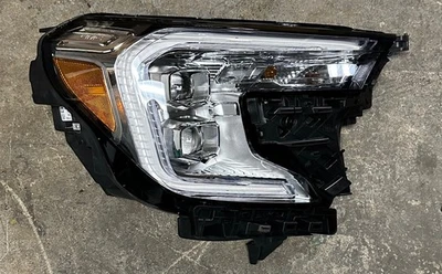 OEM | Headlight Assembly Passenger fits 22 - 24 Terrain 84945168 - Image 1 of 4