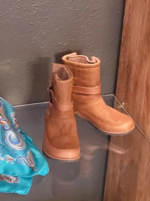 Chaco Leather Boots Ankle Buckle Size 6 - Image 1 of 4