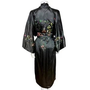 Vintage 1960s Chinese Silk Kimono Embroidered Dressing Gown - Picture 1 of 10