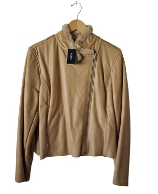 Chaqueta Guess Para Mujer Talla Grande Cuero Marrón Camel Forrada Sherpa $198.00 Foto 1 de 4