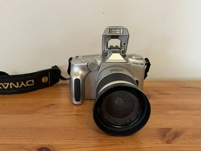 Minolta Dynax 40 35mm SLR Film Camera with 28-100 AF Lens - Image 1 of 4