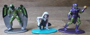 Lot de 3 Nano MetalFigs Green Gobelin, Spider Gwen, Vautour Die Cast Metal DC  - Photo 1/10