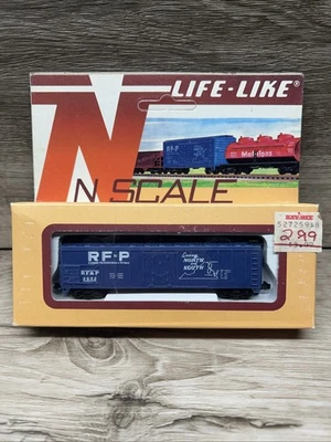 Life-Like Box Car N Scale Freight Car - Image 1 of 2