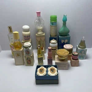 Lot Of 16 Avon Products, Milk Glass, Bottles, Soaps, Candle, Perfumes, Cremes - Picture 1 of 12