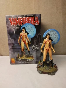 Vampirella Porceline Statue Moore Creations 1161 / 5000 - Picture 1 of 11