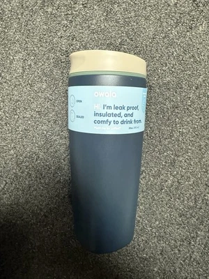 Taza de viaje Owala SmoothSip de acero inoxidable, Navy Nights 20 oz. Foto 1 de 3