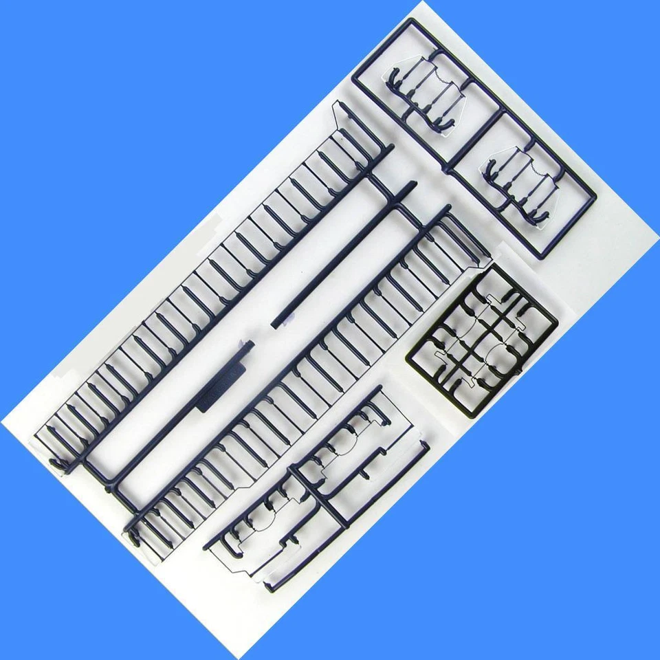 КОМПЛЕКТ СИНИХ ПОРУЧНЕЙ SANTA FE SD45-2 ATHEARN HO SD-45-2 - Изображение 1 из 1