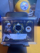 2010 Panini Crown Royale - Royalty Materials #4 Randy Moss /299 (MEM)