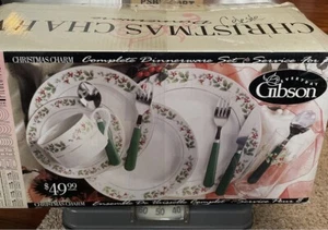 88pc Gibson Christmas Charm Service For 8 Christmas Holly & Berry NEW in Box - Picture 1 of 3