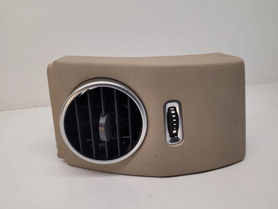 2010-2016 LAND ROVER LR4 RH RIGHT OUTER DASH VENT LR018520    Foto 1 de 4