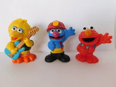 Lote de 3 figuras de acción Sesame Street Workshop adornos para pasteles GROVER ELMO BIG BIRD Foto 1 de 4