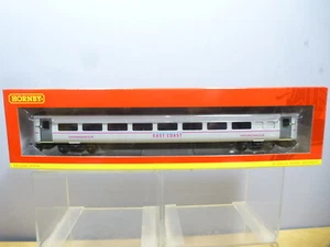 HORNBY .No.R 4665A BR Mk4 Costa Este Primera Clase '11324' Autobús Sin usar, en caja - Imagen 1 de 7