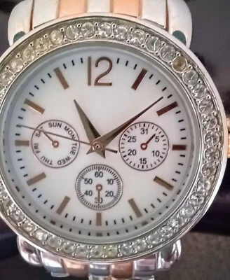 Women Round Watch Silver-T & Gold Tone White Rhinestones 437111 L336-07 Fashion - Image 1 of 4