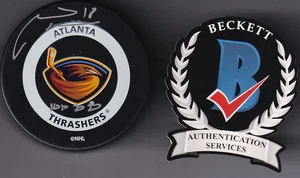 BECKETT MARIAN HOSSA "HOF 2020" SIGNED ATLANTA THRASHERS OFFICIAL GAME PUCK 5413 - Picture 1 of 3