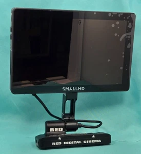 Excelente cámara de cine digital roja DSMC3 ROJO táctil 7,0 LCD con CAJA 730-0029 - Imagen 1 de 7