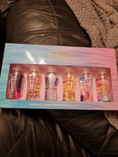 So.? Escapes Women Body Mist 6 Piece Gift Set. 6 x 50ml Womens Body Spray by So?