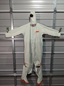 Cubiertas de arco flash Oberon ArcClean CR1134 sala limpia 2XL con capucha y botas Med - Imagen 1 de 12