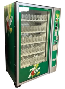 Royal RVV-700 Glass Front Soda Beverage Vending Machine 7-UP (Refurbished) - Picture 1 of 2