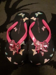 Laura Ashley Girls Black Butterfly Flip Flops Kids Uk Size 13 - Picture 1 of 2