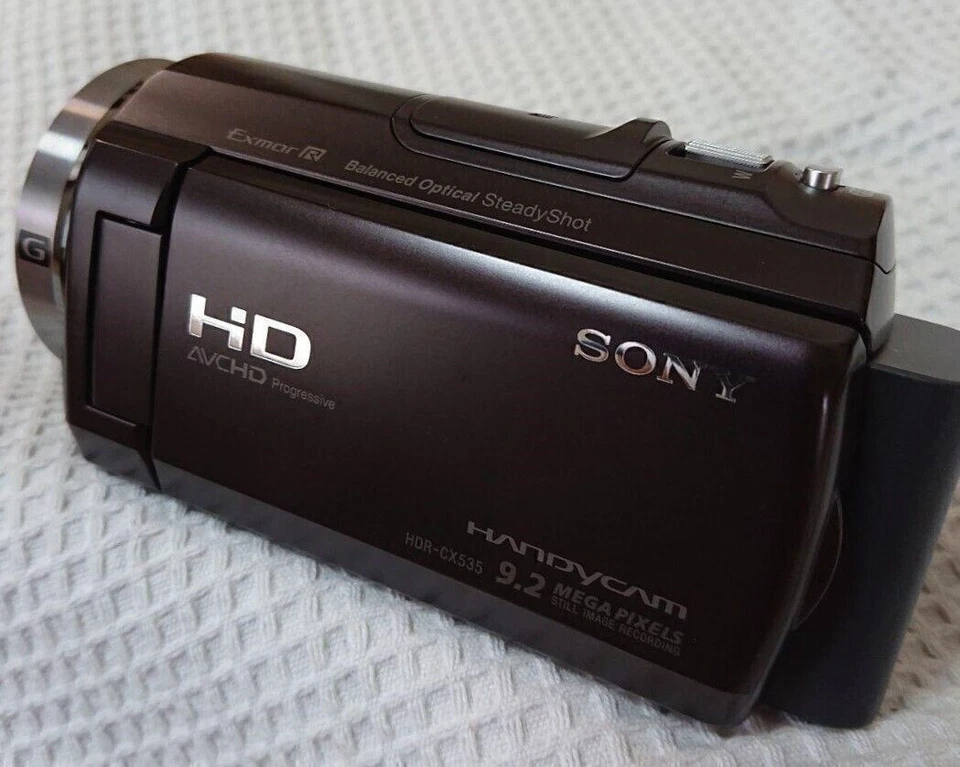 SONY HDR-CX535 T HandyCam Brown Video Camera Internal Memory 32GB Tested Working - Image 1 of 3