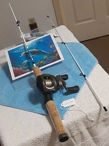 New Baitcasting Fishing Rod ZEBCO Commander 5' Light 4-8lb And Reel Tournament - Picture 1 of 17