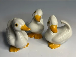 VTG HOMCO #1414 Ceramic Ducklings Set of 3 - White Duck Figurines 2.75” Tall - Picture 1 of 9