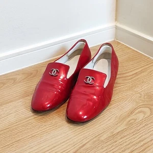 Chanel Flat CC Logo Red Patent Leather Mocassins Rouge Taille Size: 36.5EU 6.5US - Picture 1 of 10