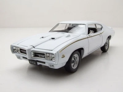 Pontiac Gto 1969 Modellino Auto Bianca 1:24 Welly - Immagine 1 di 4