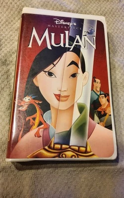 Walt Disney’s Masterpiece Collection Mulan - Image 1 of 3