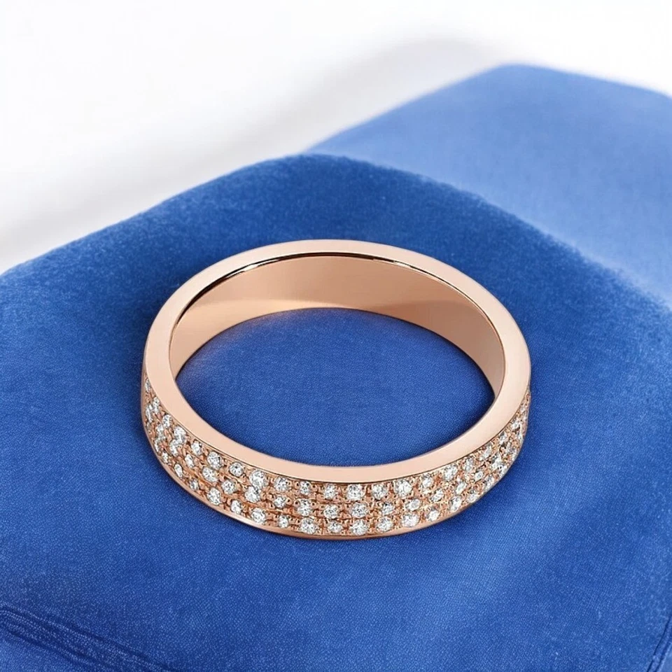 Banda de oro rosa de 18k para hombre creada en laboratorio de compromiso diamante redondo de 1 quilate talla 7 Foto 1 de 4