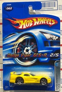 2006 HOT WHEELS DODGE VIPER GTS-R, YELLOW, #2/5 MOPAR MADNESS, #062 - Picture 1 of 6