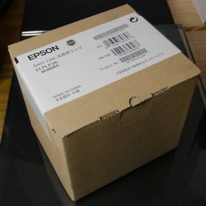 GENUINE OEM EPSON ELPLP36 Projector Lamp Bulb assembly PowerLite S4 EMP-S42 EMP - Picture 1 of 3
