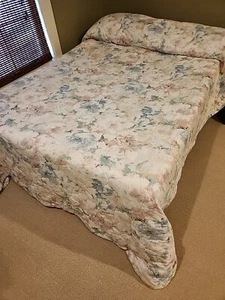 Vintage Quilted Bedspread 1980s Pastel Norman's of Salisbury USA Made Fabulous! - Picture 1 of 13