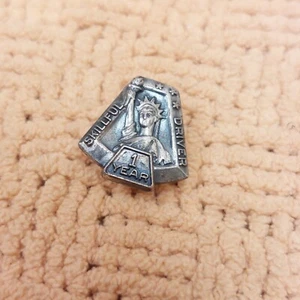 UPS 1 Year Skillful Driver Award Pin Statue Liberty Vintage New York Employee NY - Picture 1 of 3