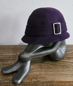 Sombrero Cubo Lana Púrpura Hebilla Plateada Banana Republic S/M Cloche - Imagen 1 de 9