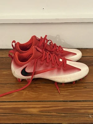 Nike Vapor Untouchable Pro TD Men’s Size 10.5 Red football cleats - Image 1 of 3
