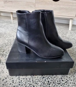 Spurr women black ankle boots US8 - Picture 1 of 4