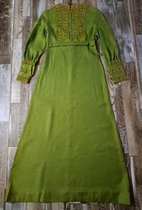 Womens Vintage Maxi Dress Avocado Green Crochet Lace Empire Waist 1970s M - Picture 1 of 9